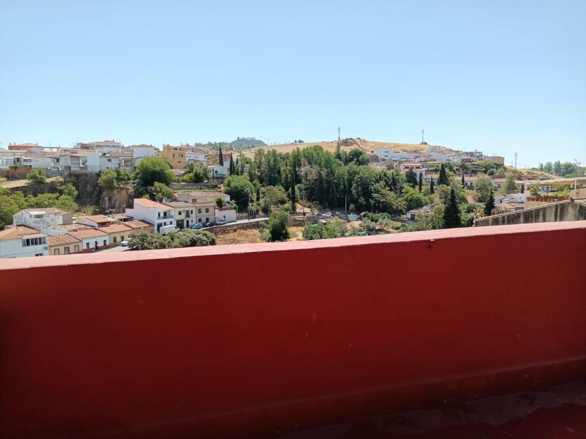 Apartamento Turistico Muralla De Caceres Exterior photo